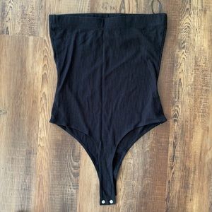 Strapless ribbed bodysuit